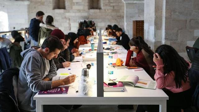 Türkiye'nin en iyi üniversiteleri belli oldu. Hangi üniversiteler dünya sıralamasına girdi?