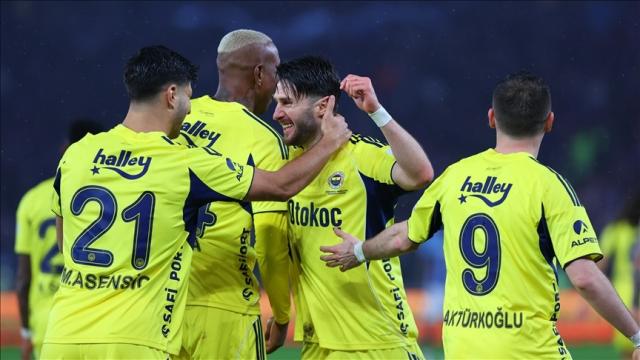 Fenerbahçe-Nottingham Forest maçı ne zaman, saat kaçta, hangi kanalda ve şifresiz mi? Kritik mücadelenin muhtemel 11'leri belli oldu