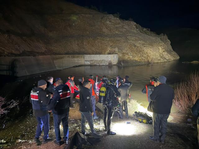 Atıyla gezerken baraj göletine düşen genç öldü