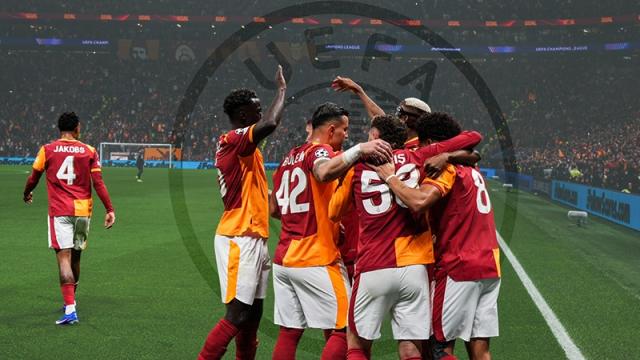 Galatasaray'a UEFA'dan seyircisiz oynama cezası. Liverpool maçı öncesi açıklandı