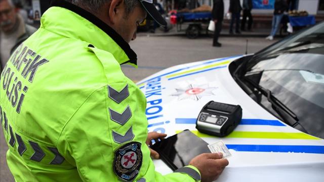 Herkes bu ayrıntıyı merak ediyor. Radar uygulamasında hata payı ne kadar? Hız limiti kaç kilometre aşılırsa radar ceza yazmaz?