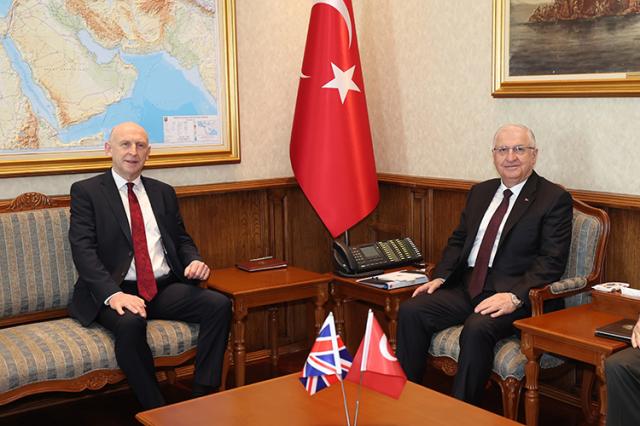 Bakan Güler, İngiliz mevkidaşı Healey ile görüştü