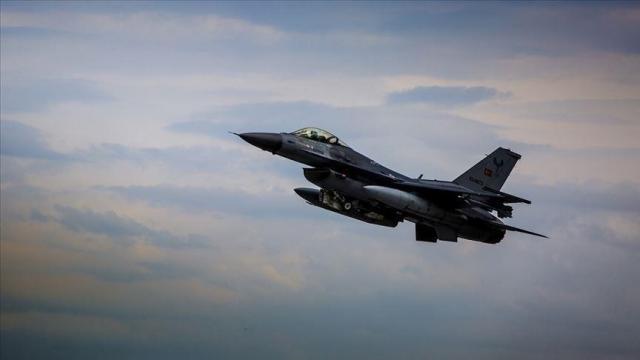 Antalya'da F-16 uçakları uçuş yapıyor iddialarına yalanlama