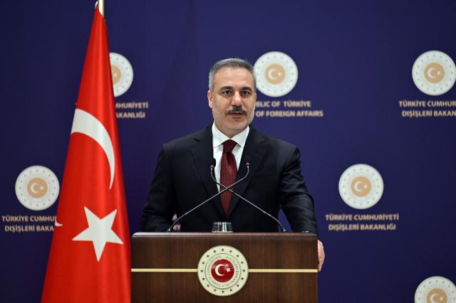 İran diplomasisi. Dışişleri Bakanı Hakan Fidan altı mevkidaşıyla görüştü 