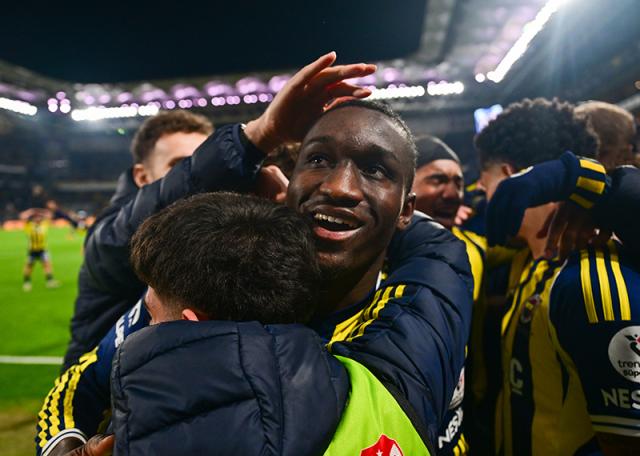 Fenerbahçe'ye ısındı, 3 puanı 90+5'te getirdi, Sidiki Cherif'ten altın gol