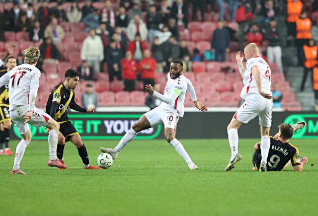 Samsunspor turu zor soktu, evinde Rayo Vallecano'ya mağlup oldu