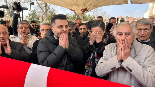 İlber Ortaylı için Fatih Camii'nde cenaze töreni düzenlendi