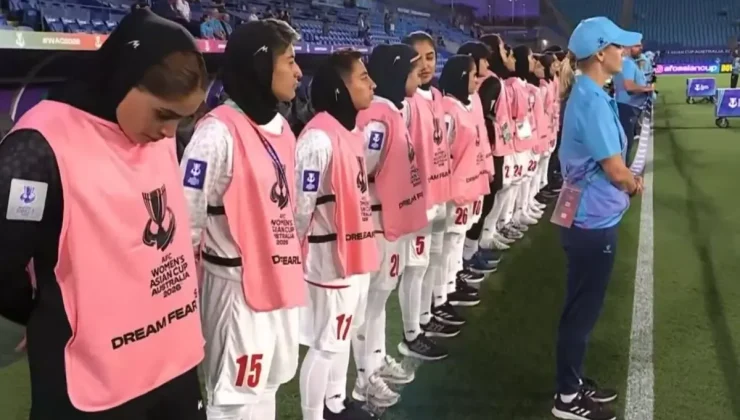 İran Milli Kadın Futbol Takımı kafilesi Türkiye'ye geldi