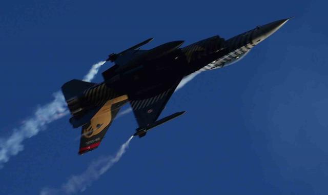 SOLOTÜRK Çanakkale'de nefesleri kesti