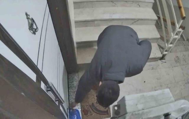 Güvenlik kamerası hırsızlığa engel oldu. Kapı kapı para topladı, gözü kargoda kaldı