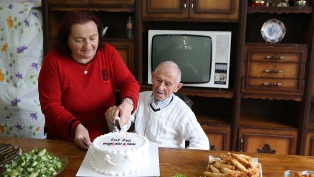 Asırlık dede tam 102 yaşında: ''Sıhhatim gençlik gibi''