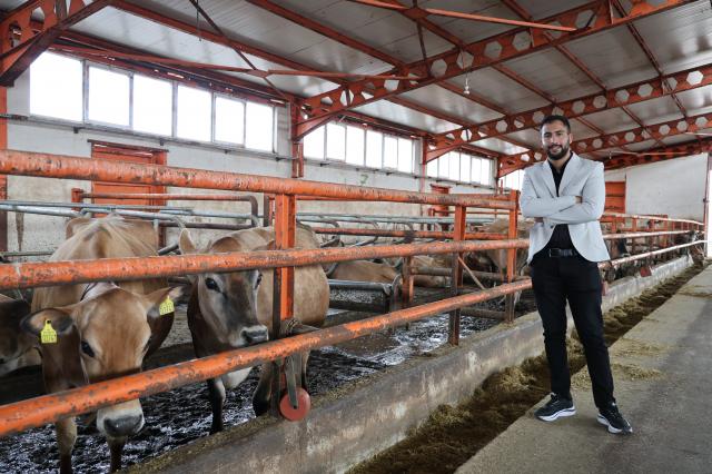 Üniversiteyi yarıda bıraktı, dede mesleğini yaptı. Kendi işinin patronu oldu