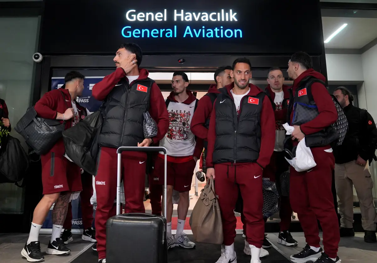 Tarihi başarıya imza attan A Milli Futbol Takımı yurda döndü, Dünya Kupası hedefi açıklandı