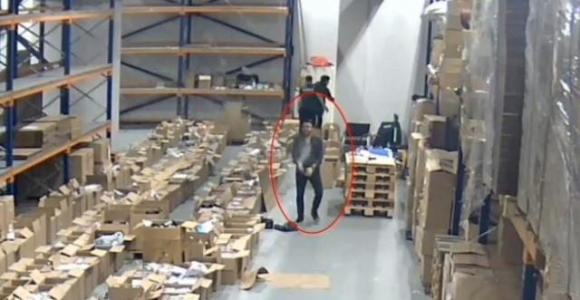 Kaçakçılık tezgahı çöktü. Şampanyalı kutlama yapan 4 gümrük personeline gözaltı