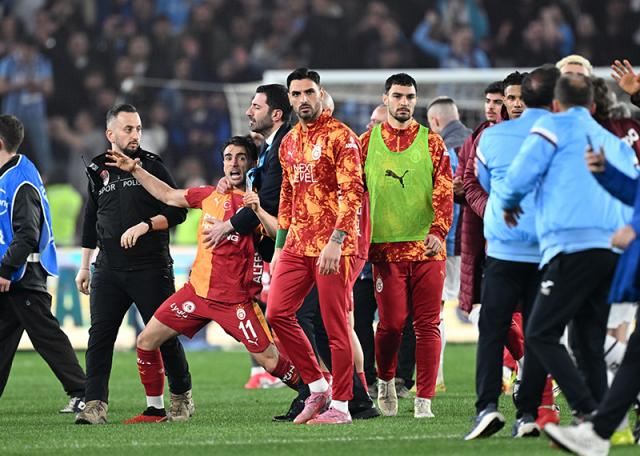 Galatasaraylı Günay Güvenç: Galatasaray camiası unutmaz