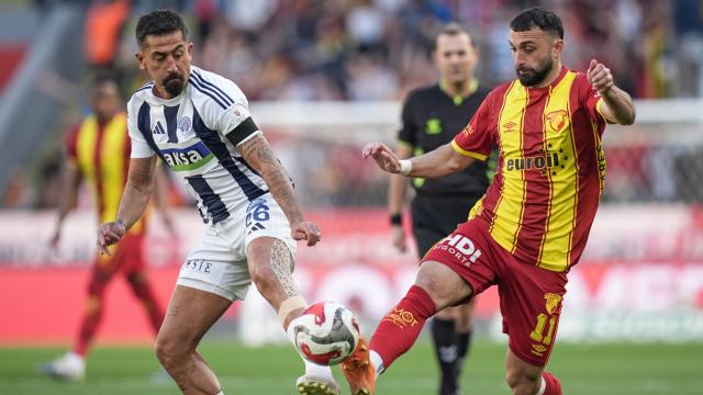 Süper Lig'de geri dönüşlerin maçı. Göztepe ile Kasımpaşa yenişemedi, düşme hattı karıştı