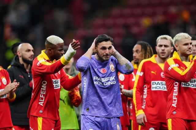 Gözyaşları sonrası Osimhen'den açıklama. 