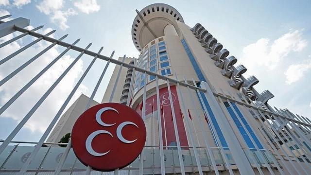 MHP'de iki il teşkilatı daha feshedildi