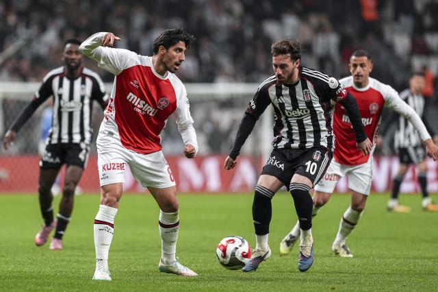 Beşiktaş, Dolmabahçe'de Karagümrük ile berabere kaldı