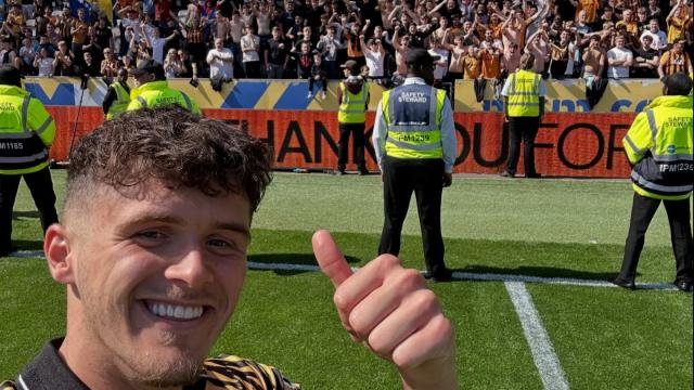 Hull City, play-off'a kaldı. Acun Ilıcalı'nın gözyaşları