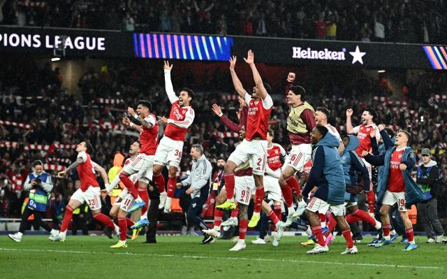 UEFA Şampiyonlar Ligi'nde ilk finalist Arsenal