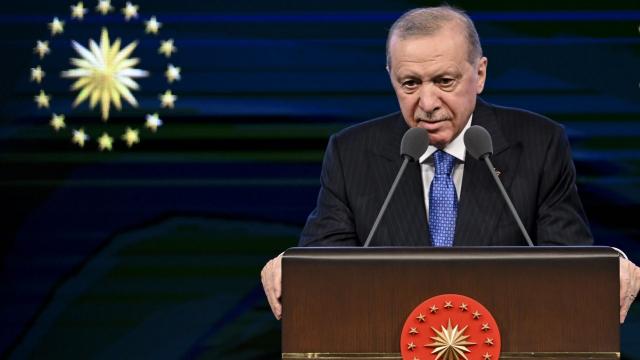 Cumhurbaşkanı Erdoğan: Ülkemize göz dikenin bileğini bükecek güçteyiz, savunmada yeni dönemin kurucusuyuz