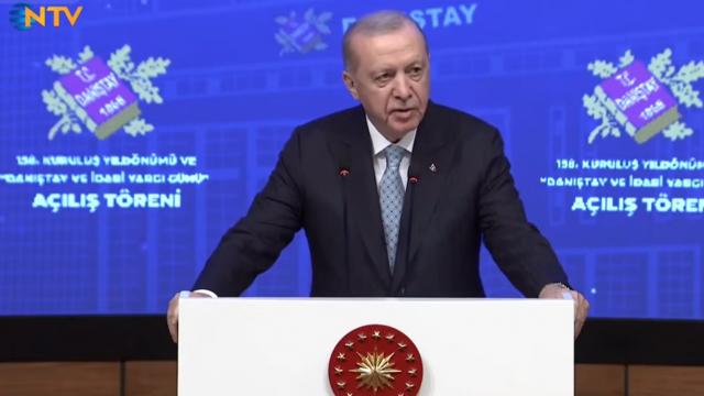 Cumhurbaşkanı Erdoğan'dan yeni anayasa mesajı.  