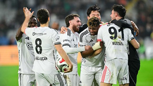 Beşiktaş'ta istikrarsız ve kupasız sezon