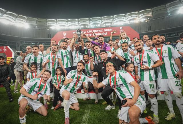 Bölgesel Amatör Lig'den başlayan yolculuğun sıradaki durağı 1. Lig