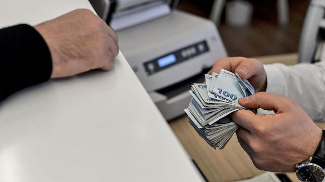 KDK'dan öğrenci bursu kararı: Üniversite yönetimi borcu sildi