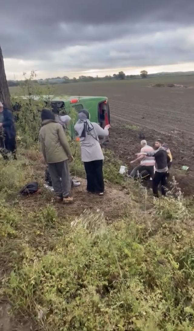 Çanakkale'de otobüs devrildi: Çok sayıda yaralı var