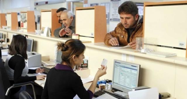 Arefe günü yarım gün mü, resmi tatil mi? Bugün bankalar, kargolar ve noterler açık mı, çalışıyor mu?