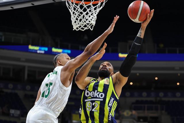 Fenerbahçe Beko, seride 1-0 öne geçti