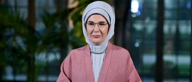 Emine Erdoğan İstanbul'un fethinin 573'üncü yılını kutladı