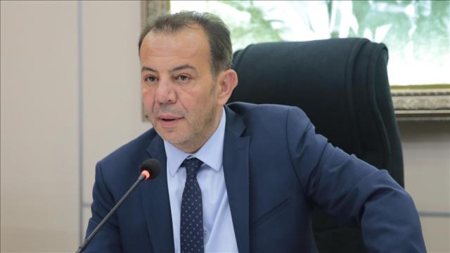Tanju Özcan hakkında,