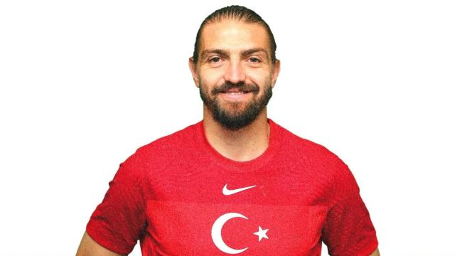 Caner Erkin, aktif futbolculuk kariyerini noktaladı
