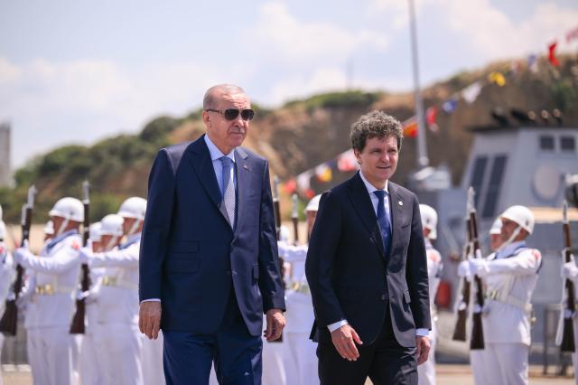 Cumhurbaşkanı Erdoğan, Romanya Cumhurbaşkanı Nicuşor Dan ile görüştü