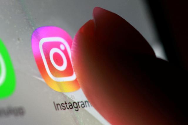 Instagram, WhatsApp ve Facebook çöktü mü?