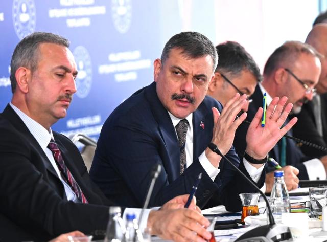 Bakan Çiftçi: 1,4 milyon kişi gönüllü geri dönüş yaptı