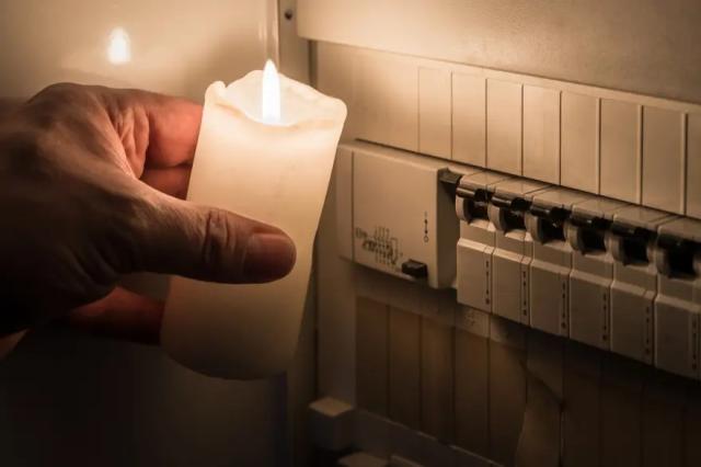 Bugün başlıyor, 9 saat sürecek. İstanbul'un 22 ilçesinde elektrik kesintisi