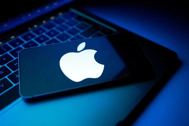 Apple iş görüşmelerini gösterdi, OpenAI'a dava açtı
