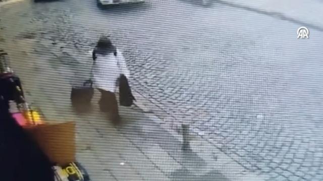 İstanbul'da 10 dakikada 170 milyon liralık soygun: Valizle götürdü, küvetin altında yakalandı