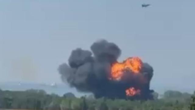 SON DAKİKA: Yalova'da F-16 eğitim uçağı düştü