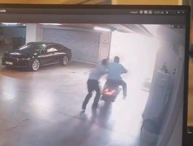 Çiğli Belediye Başkanı'nın makam aracına silahlı saldırı. Saldırgan böyle yakalandı