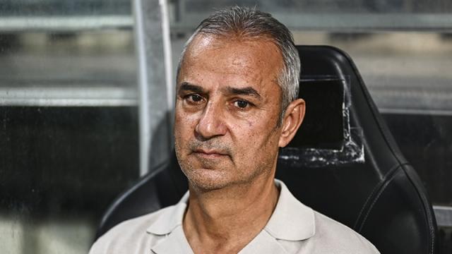 Fenerbahçe'nin Şampiyonlar Ligi kadrosu belli oldu. Takımda resmi maçı olmayan isim de listede