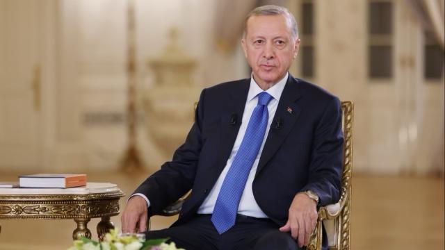 Cumhurbaşkanı Erdoğan'dan şehit polis Topatan'ın ailesine başsağlığı mesajı