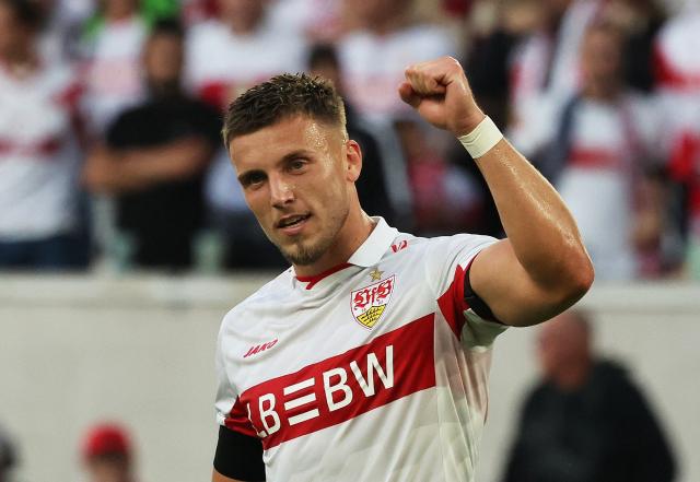 Galatasaray'ın gündemindeydi, Demirovic Şampiyonlar Ligi'nde geceye damga vurdu