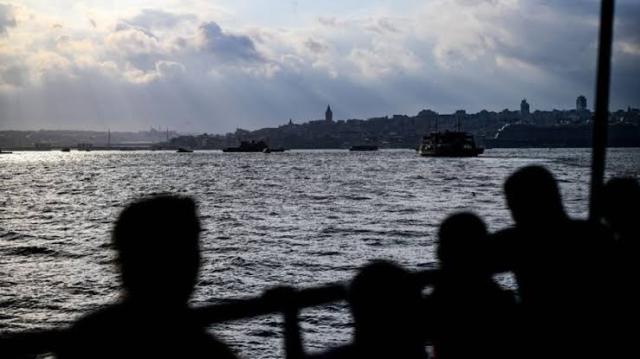 İstanbul'un gündüzü sıcak gecesi soğuk. AKOM paylaştı, 8 derece birden düşüyor