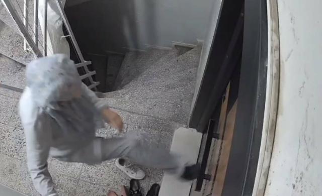 Manisa'da komşu dehşeti: Kapıyı tekmeledi, 3 gün sonra yine aynı adrese gitti