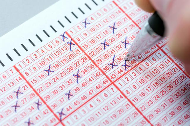 Sayısal Loto sonuçları açıklandı: Dev ikramiye sahibini buldu mu? 7 Ekim 2026 MPİ Çılgın Sayısal Loto bilet sorgulama ekranı